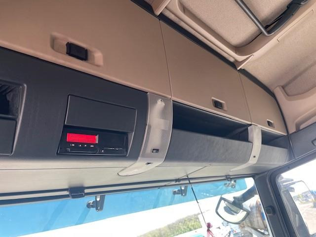 Tractor unit MAN TGX 18.500