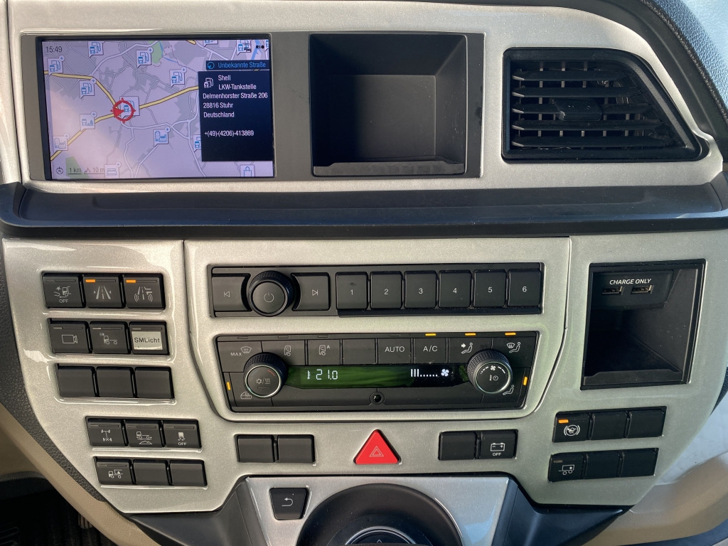 Tractor unit MAN TGX 18.510 4x2 LL / Lowliner