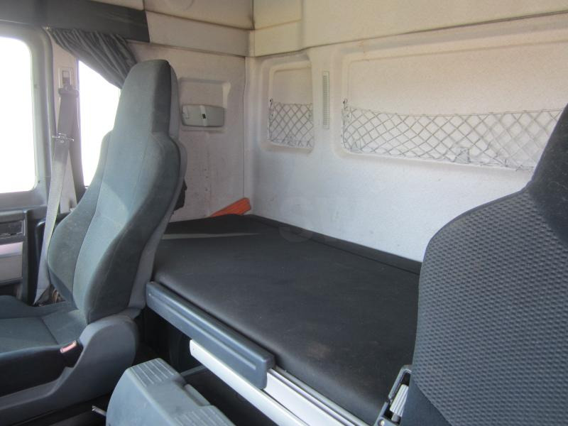 Tractor unit MAN TGX 33.480