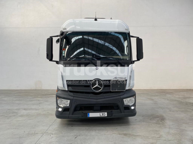 Tractor unit MERCEDES ACTROS 1843: picture 2