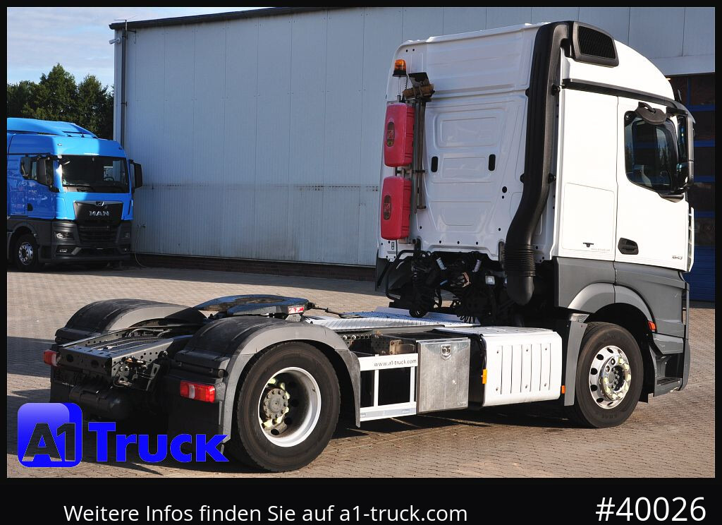 Tractor unit MERCEDES-BENZ 1843 StreamSpace GGVS ADR FL AT