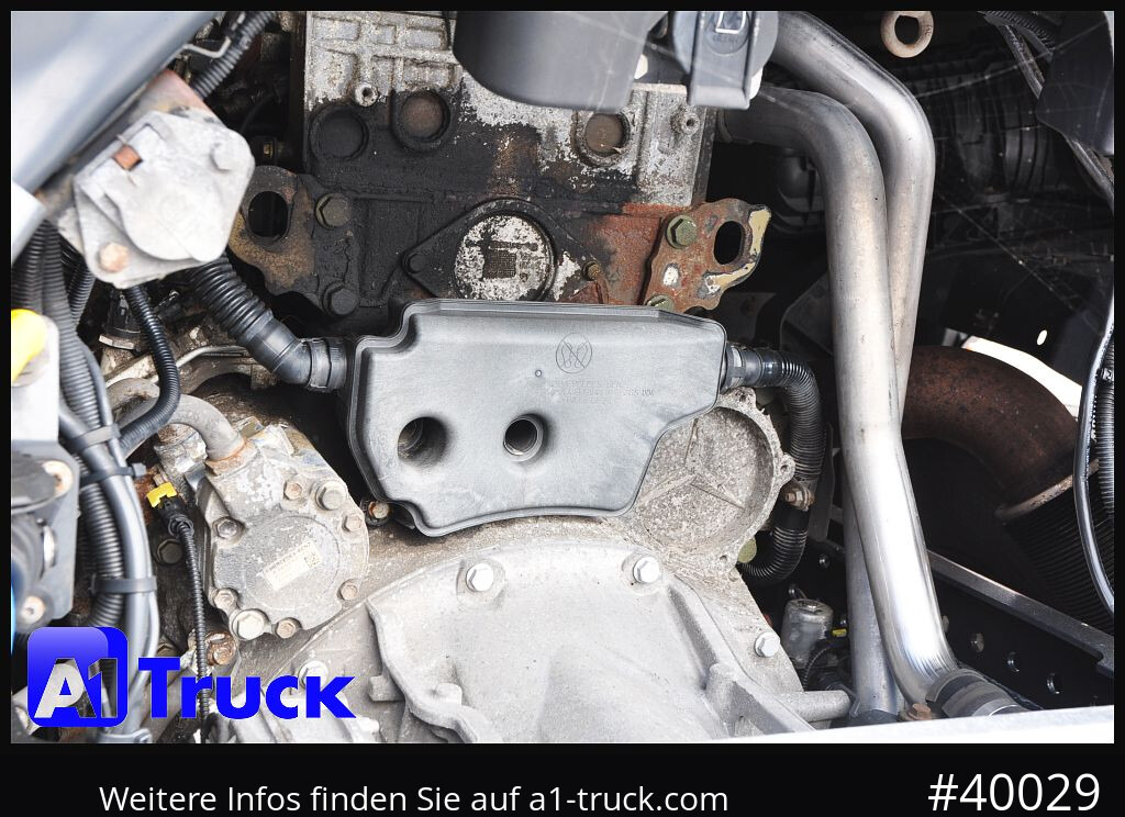 Tractor unit MERCEDES-BENZ 1843 StreamSpace GGVS ADR FL AT