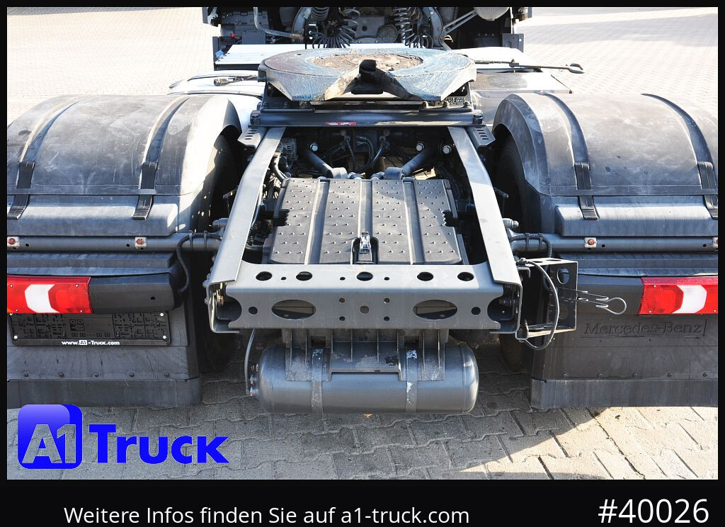 Tractor unit MERCEDES-BENZ 1843 StreamSpace GGVS ADR FL AT