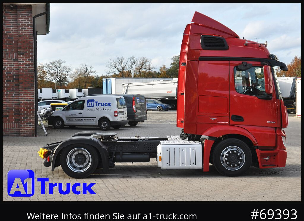 Tractor unit MERCEDES-BENZ Actros 1832, Lowliner, 1 Vorbesitzer