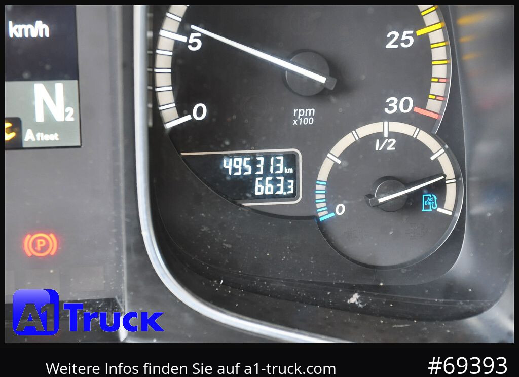 Tractor unit MERCEDES-BENZ Actros 1832, Lowliner, 1 Vorbesitzer