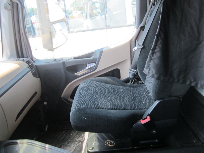 Tractor unit Mercedes Actros 1845