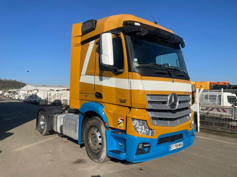 Tractor unit Mercedes Actros 1845