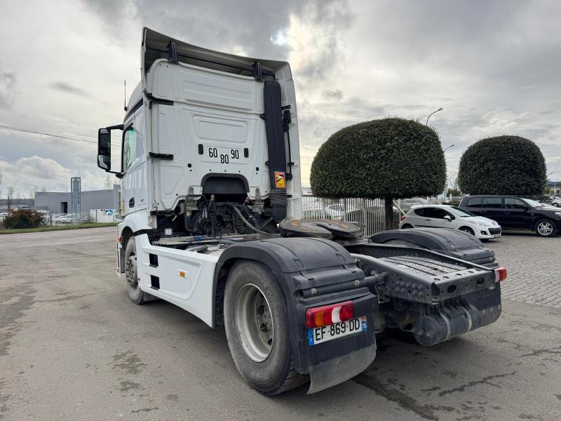 Tractor unit Mercedes Actros 1845