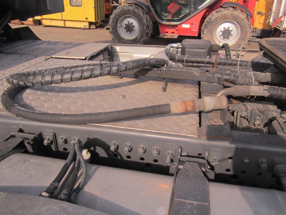 Tractor unit Mercedes Actros 1845