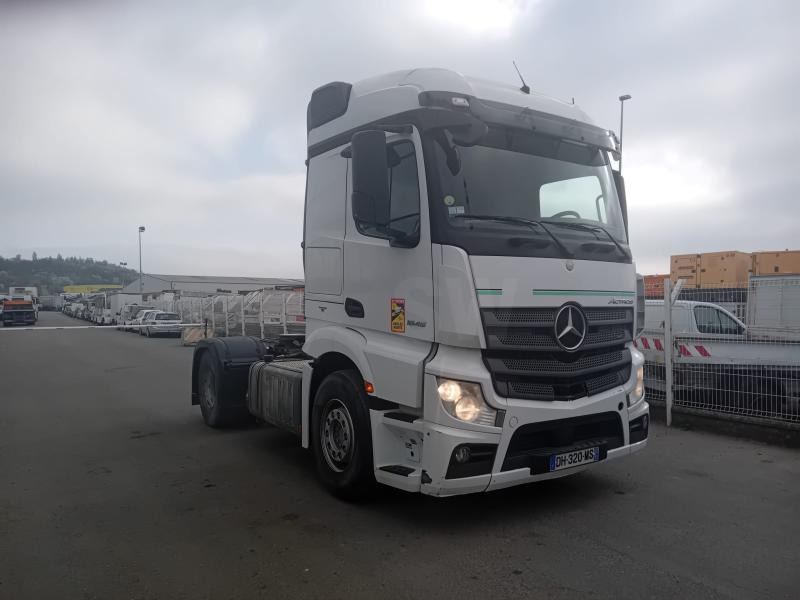 Tractor unit Mercedes Actros 1845