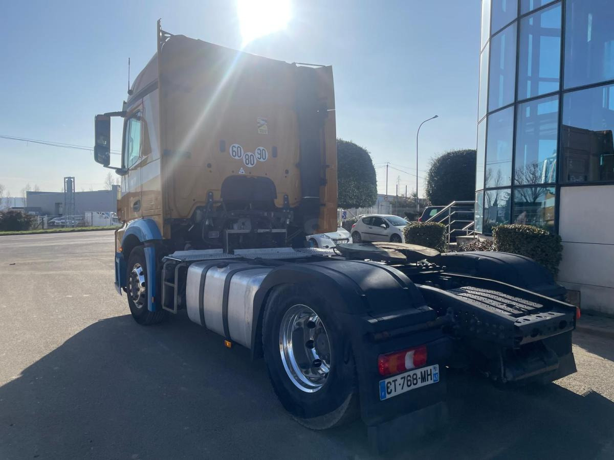 Tractor unit Mercedes Actros 1845