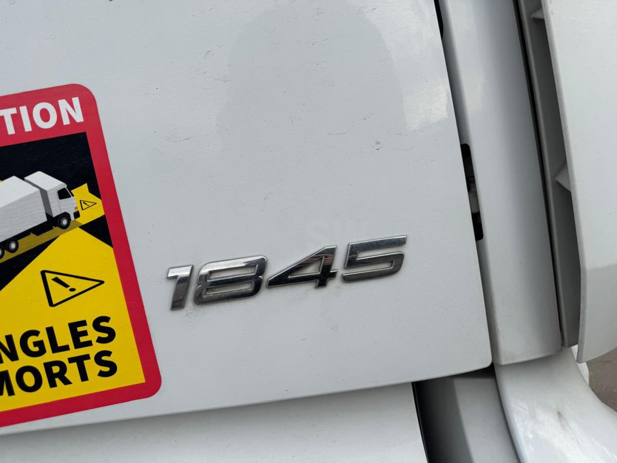 Tractor unit Mercedes Actros 1845