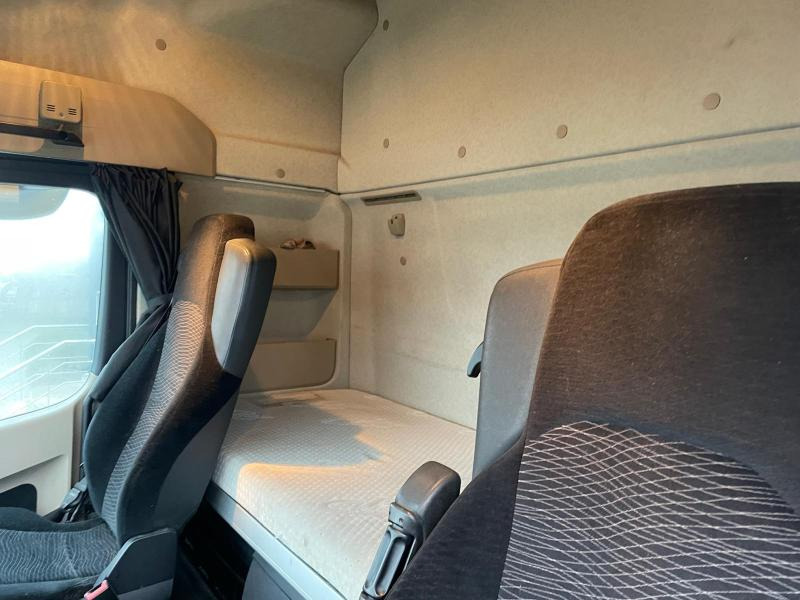 Tractor unit Mercedes Actros 1845