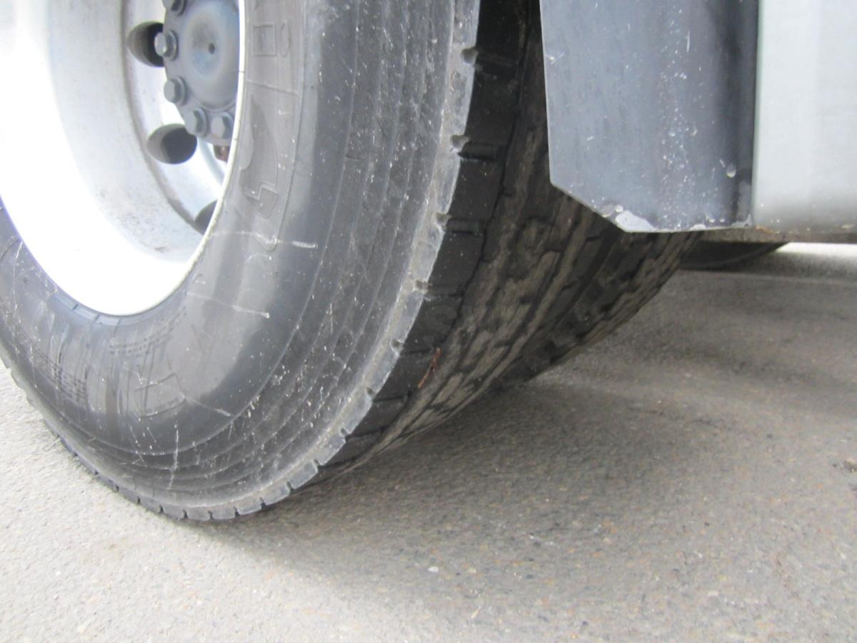 Tractor unit Mercedes Actros 1845