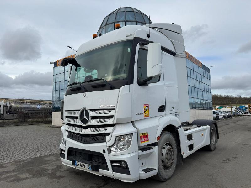 Tractor unit Mercedes Actros 1845