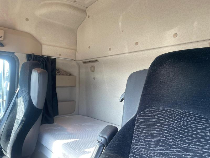 Tractor unit Mercedes Actros 1845