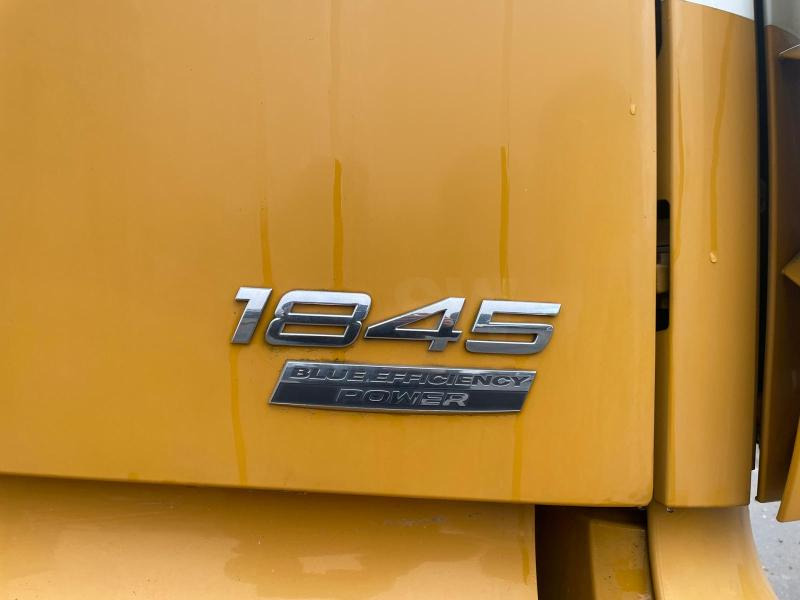 Tractor unit Mercedes Actros 1845