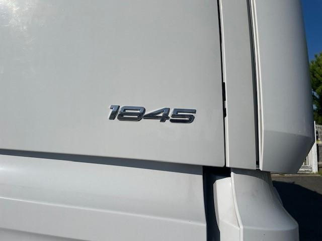 Tractor unit Mercedes Actros 1845