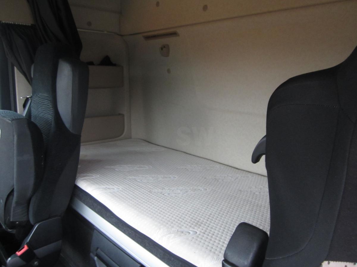 Tractor unit Mercedes Actros 1845