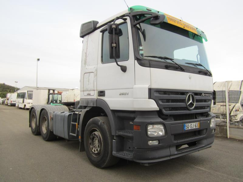 Tractor unit Mercedes Actros 2651: picture 2