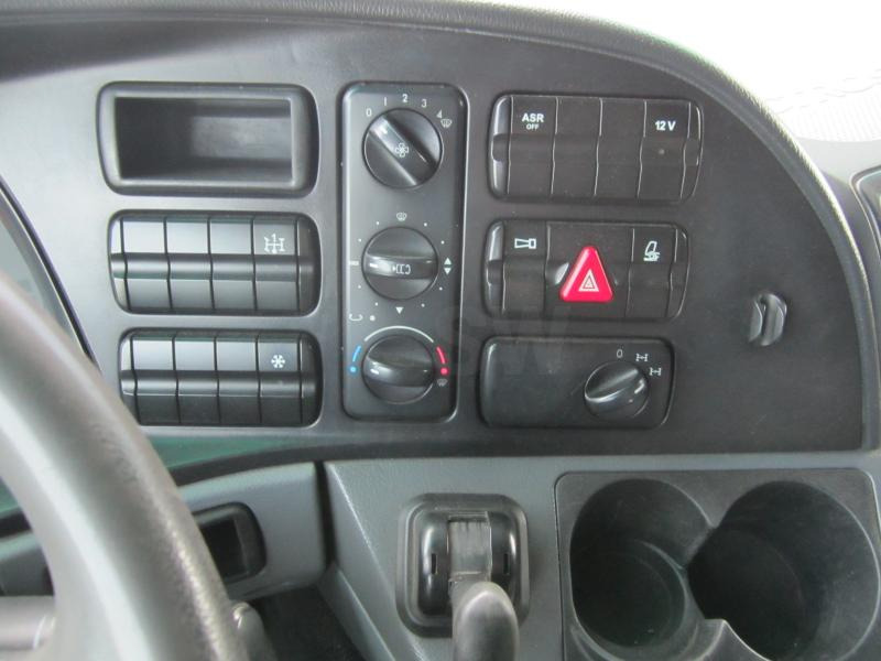 Tractor unit Mercedes Actros 2651: picture 20
