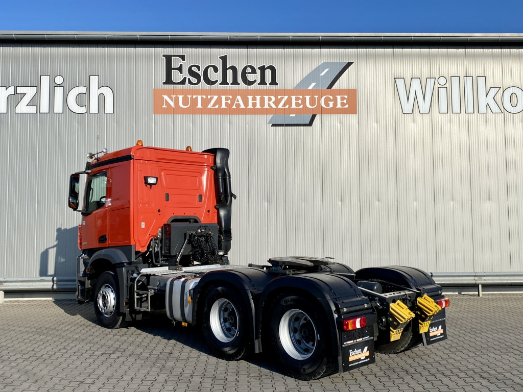 Tractor unit Mercedes-Benz 2642 LS 6x4 Arocs