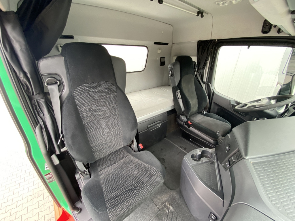 Tractor unit Mercedes-Benz 2663 LS Arocs 6x4