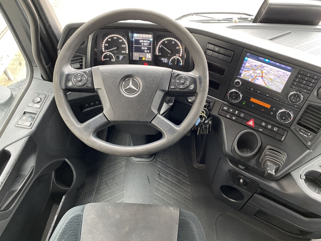 Tractor unit Mercedes-Benz 2663 LS Arocs 6x4