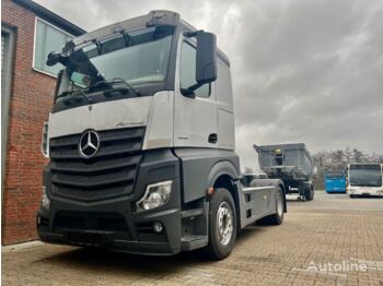 Tractor unit Mercedes-Benz 2X Actros 1845 LS Classic Space 4X2 / 3200 km: picture 1