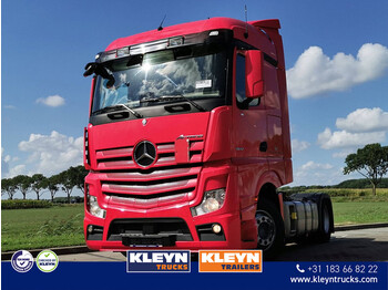 Tractor unit Mercedes-Benz ACTROS 1842 LS streamspace 2x tank: picture 1