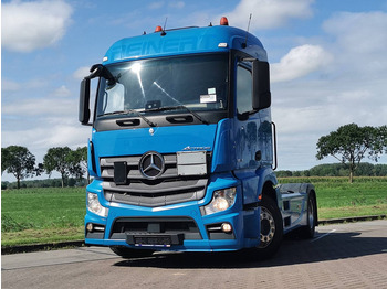 Tractor unit MERCEDES-BENZ Actros 1843