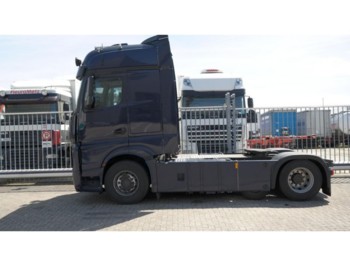Tractor unit Mercedes-Benz ACTROS 2445 6X2 EURO 6: picture 1