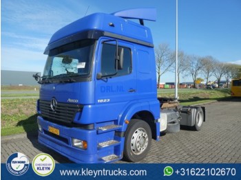 Tractor unit Mercedes-Benz ATEGO 1823 manual 12x: picture 1