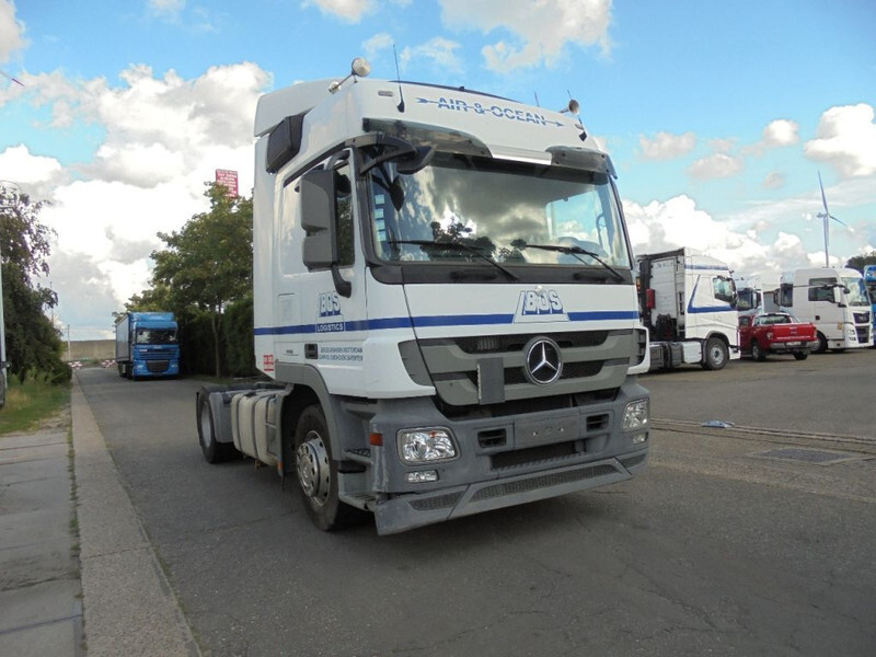 Tractor unit Mercedes-Benz Actros 1836 ACTROS 1836: picture 2