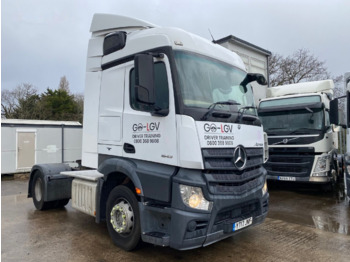 Tractor unit MERCEDES-BENZ Actros 1843