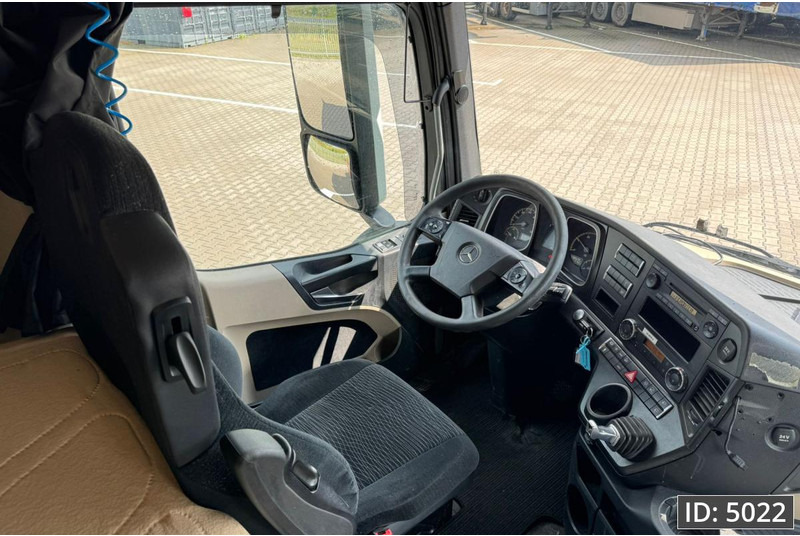 Tractor unit Mercedes-Benz Actros 1845 GigaSpace, Euro 6, / Gigaspace