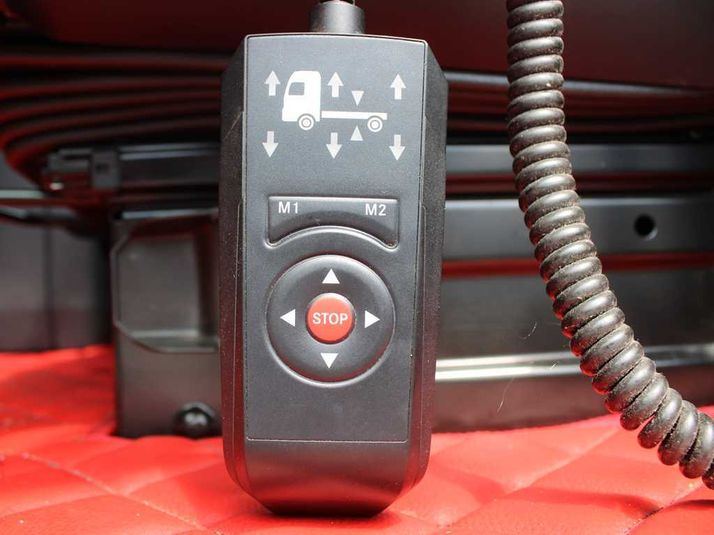 Tractor unit Mercedes-Benz Actros 1845, LOWDECK, EURO 6