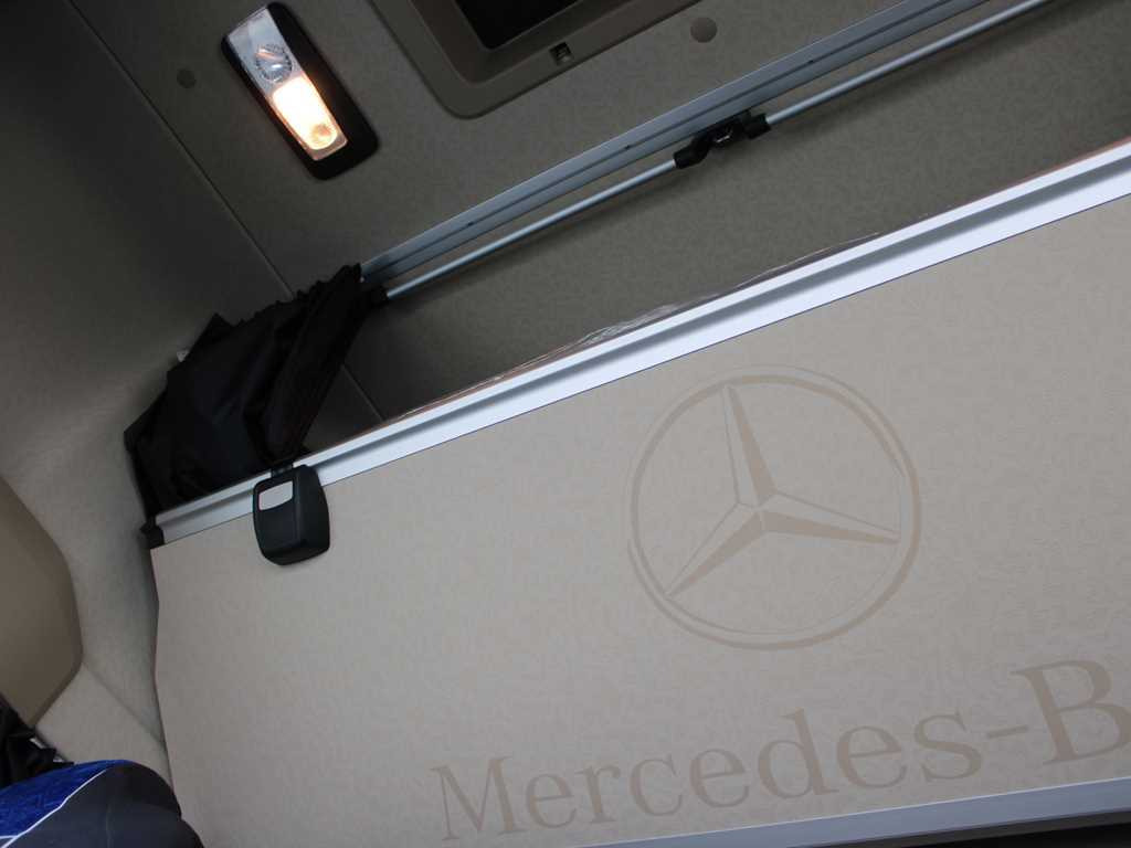 Tractor unit Mercedes-Benz Actros 1848, EURO 6, NAVIGATION
