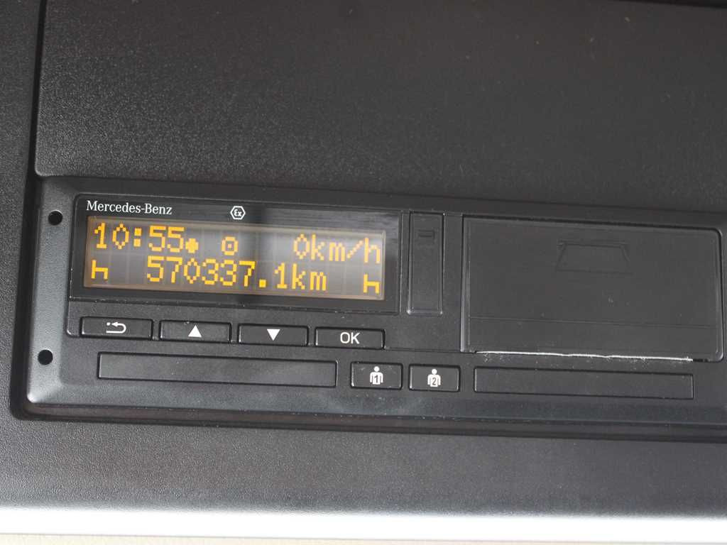 Tractor unit Mercedes-Benz Actros 1848, EURO 6, NAVIGATION