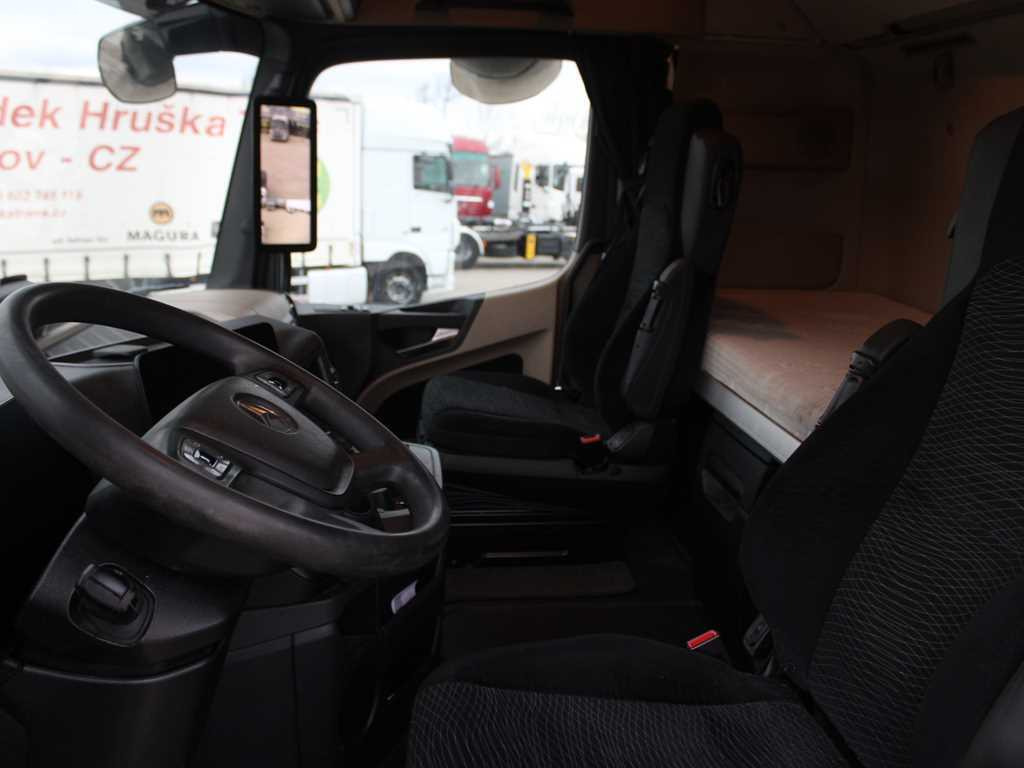 Tractor unit Mercedes-Benz Actros 1851, EURO 6, NAVIGATION