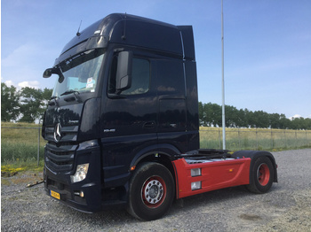 Tractor unit Mercedes-Benz Actros 1945 GigaSpace: picture 1