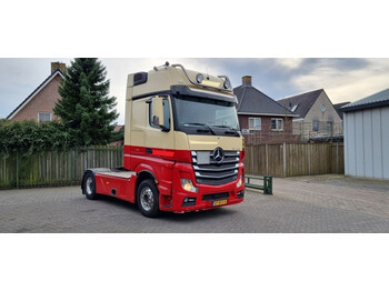 Tractor unit Mercedes-Benz Actros 2151 Gigaspace Kipper hydraulik: picture 1