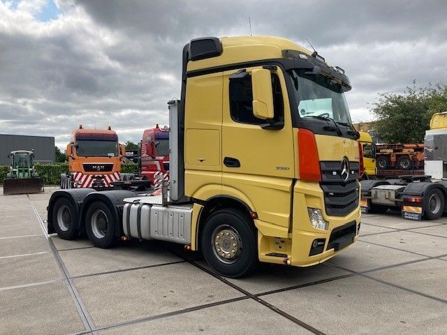 Tractor unit Mercedes-Benz Actros 3351 6x4: picture 9