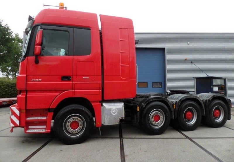Tractor unit Mercedes-Benz Actros 4165 8x4 Heavy Haulage Tractor: picture 2