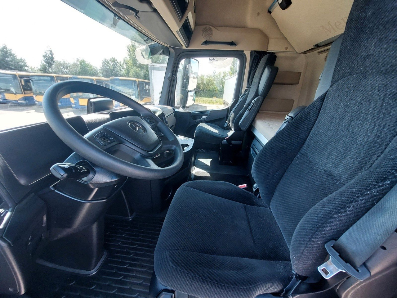 Tractor unit Mercedes-Benz Actros 5 1845 LS BigSpace 4x2