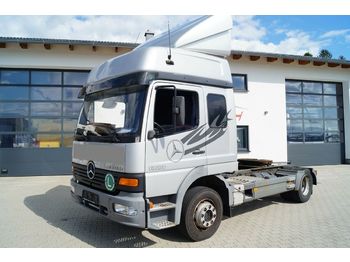 Tractor unit Mercedes-Benz Atego 823 LS 4x2 Euro 3: picture 1