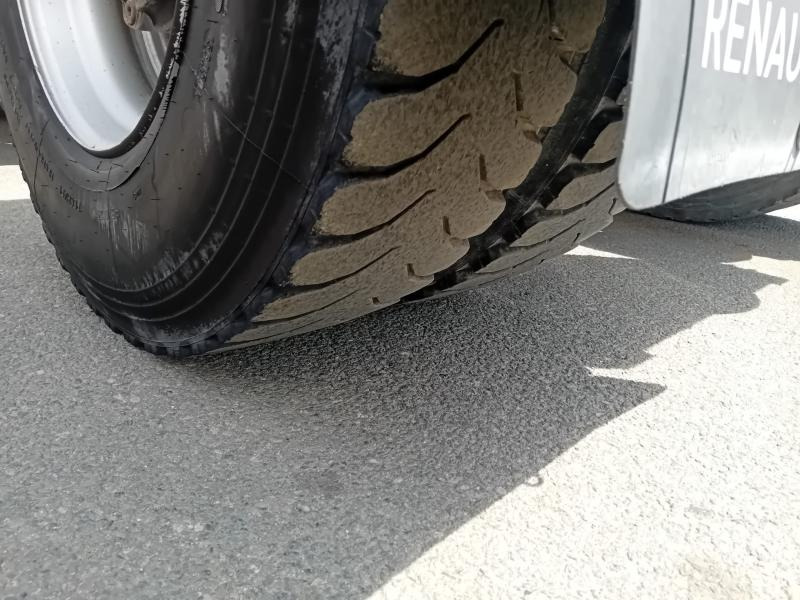 Tractor unit Renault Gamme C