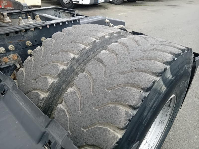 Tractor unit Renault Gamme C 430