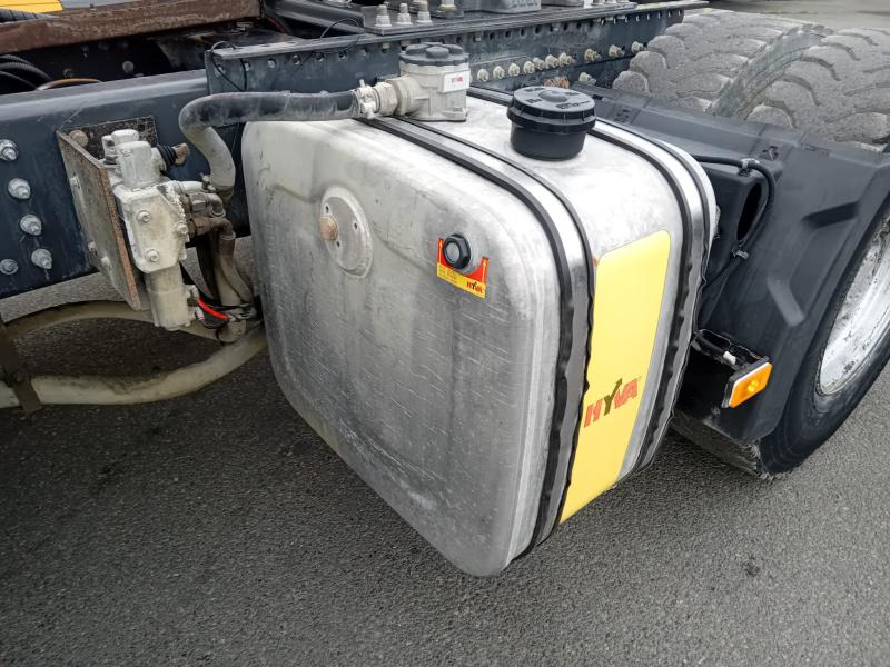 Tractor unit Renault Gamme C 430