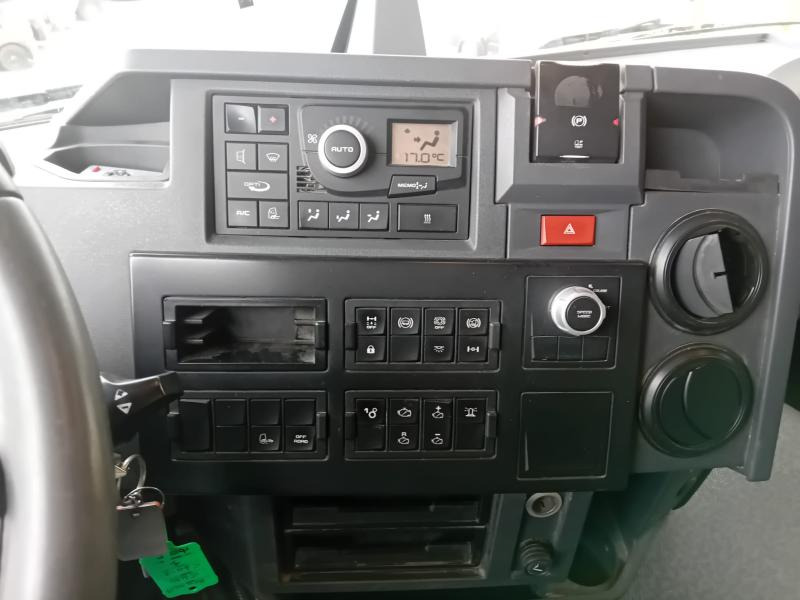 Tractor unit Renault Gamme C 430